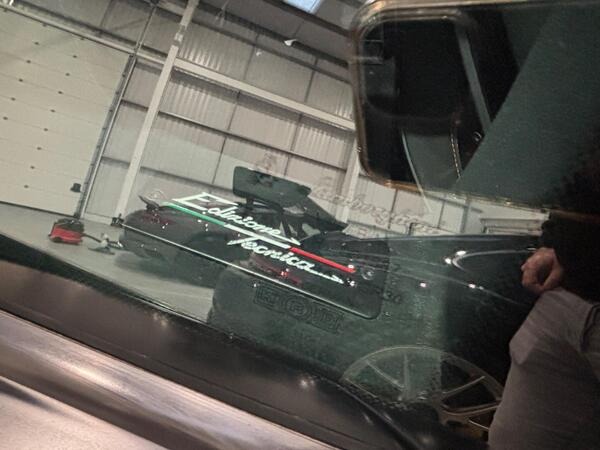 
								Lamborghini Gallardo full									