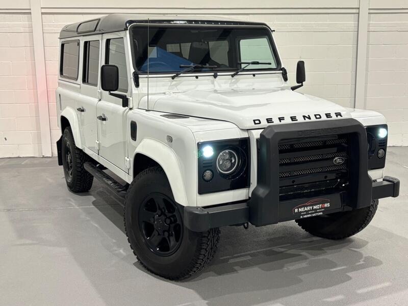 
								Land Rover Defender 110 full									