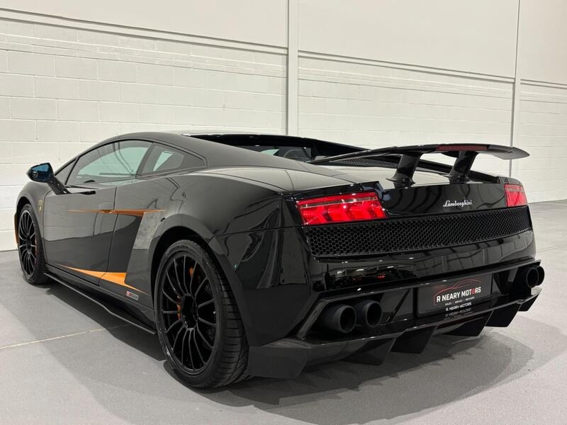 
								Lamborghini Gallardo full									