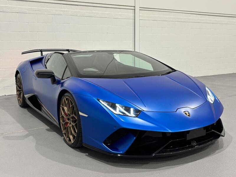 
								Lamborghini Huracan full									