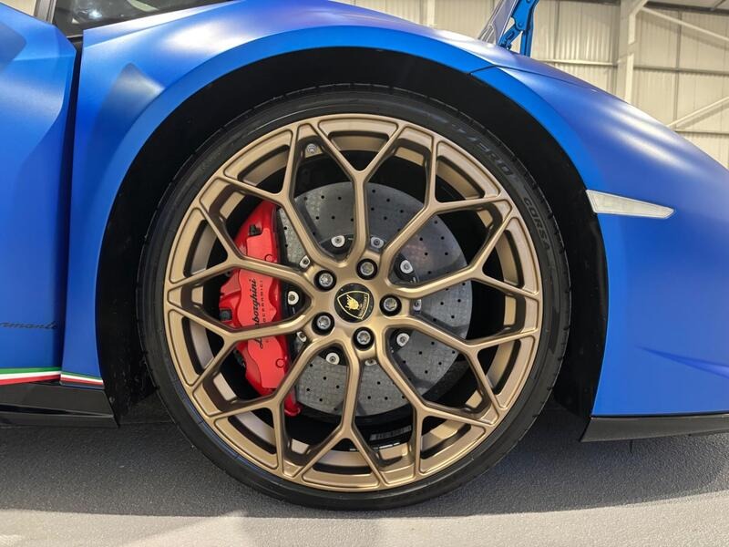 
								Lamborghini Huracan full									