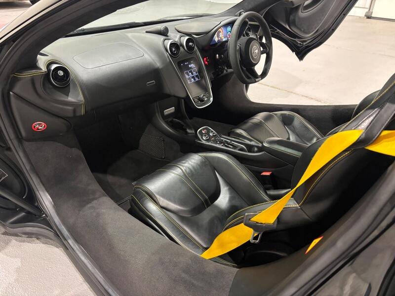 
								McLaren 570GT 2019 full									