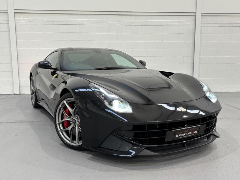 
								Ferrari F12 Berlinetta full									