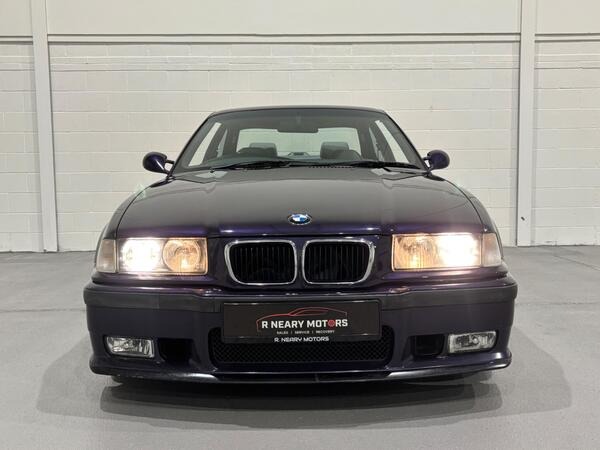 
								BMW 3 Series full									