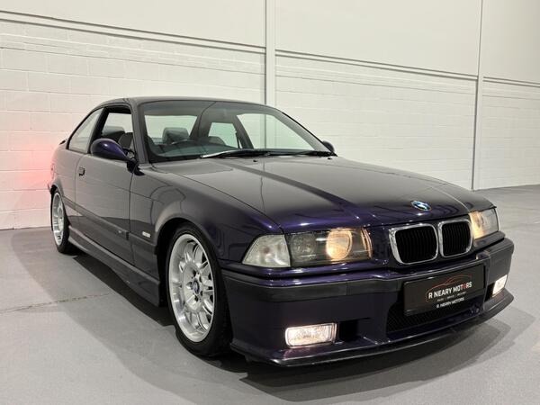 
								BMW 3 Series full									