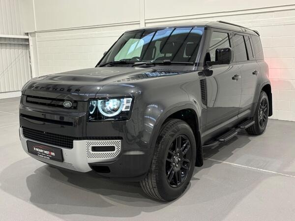 
								Land Rover Defender 110 2025 full									