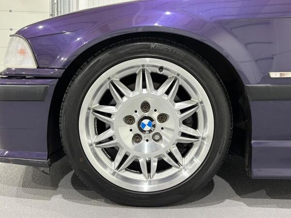 
								BMW 3 Series full									