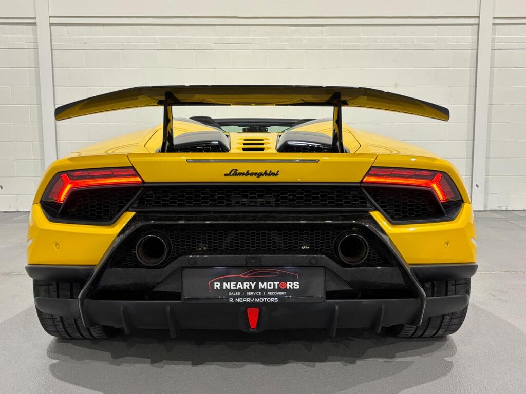 
								Lamborghini Huracan full									