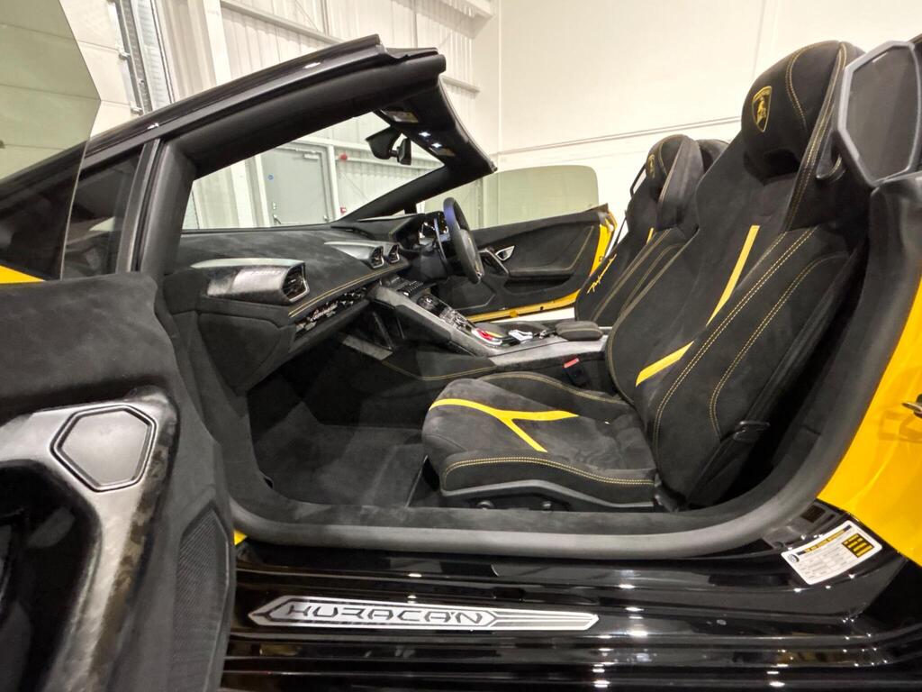 
								Lamborghini Huracan full									