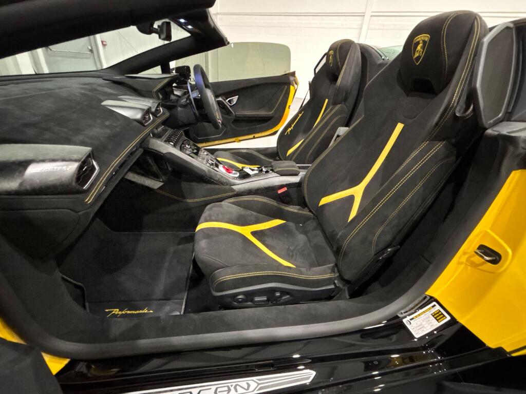 
								Lamborghini Huracan full									