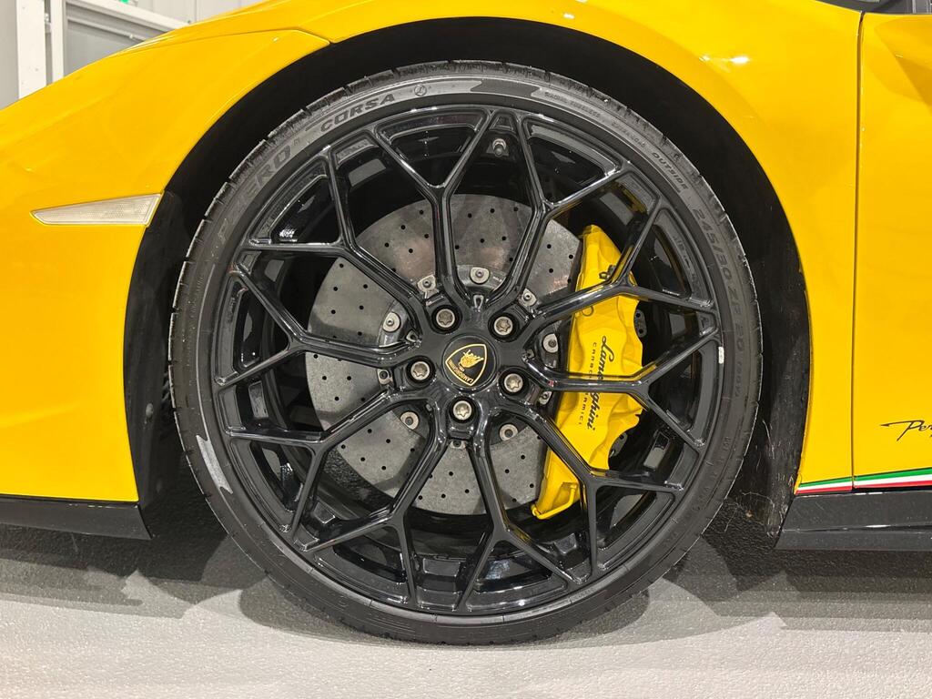 
								Lamborghini Huracan full									
